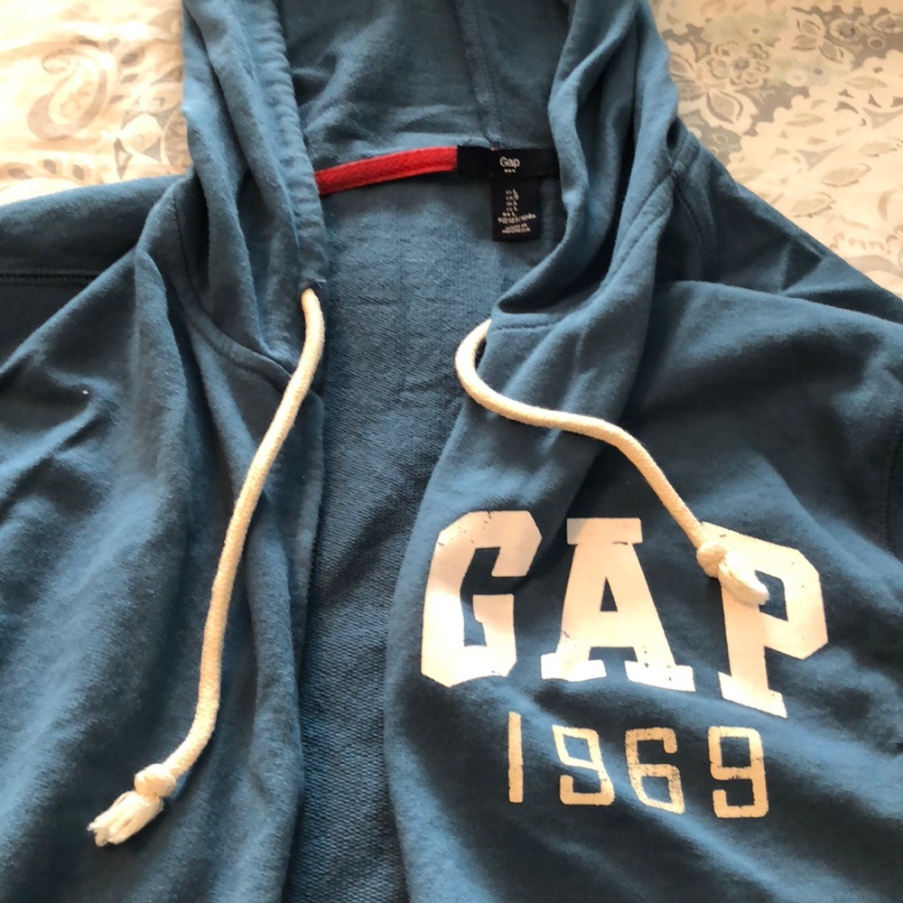 Gap men’s large light weight zip up.